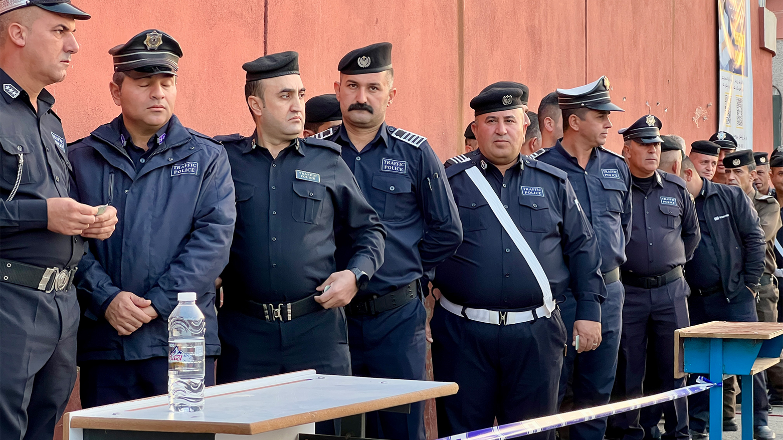 Police officers from Duhok waiting in line to cast their votes. (Photo: Kurdistan24