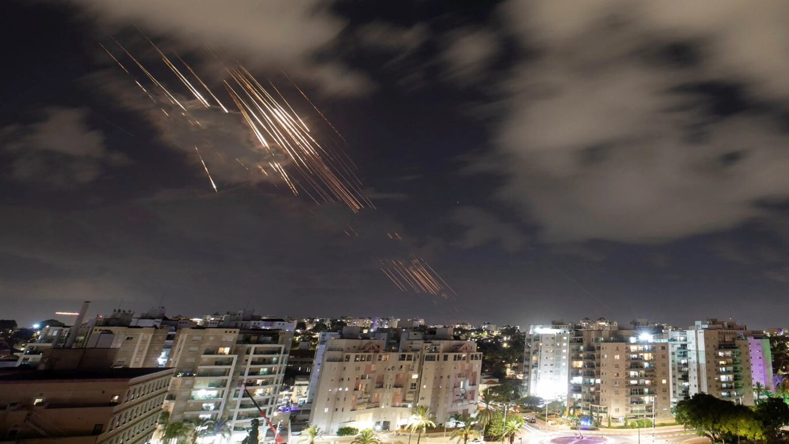 ئیسرائیل و ئێران خۆیان بۆ جەنگ ئامادە دەکەن