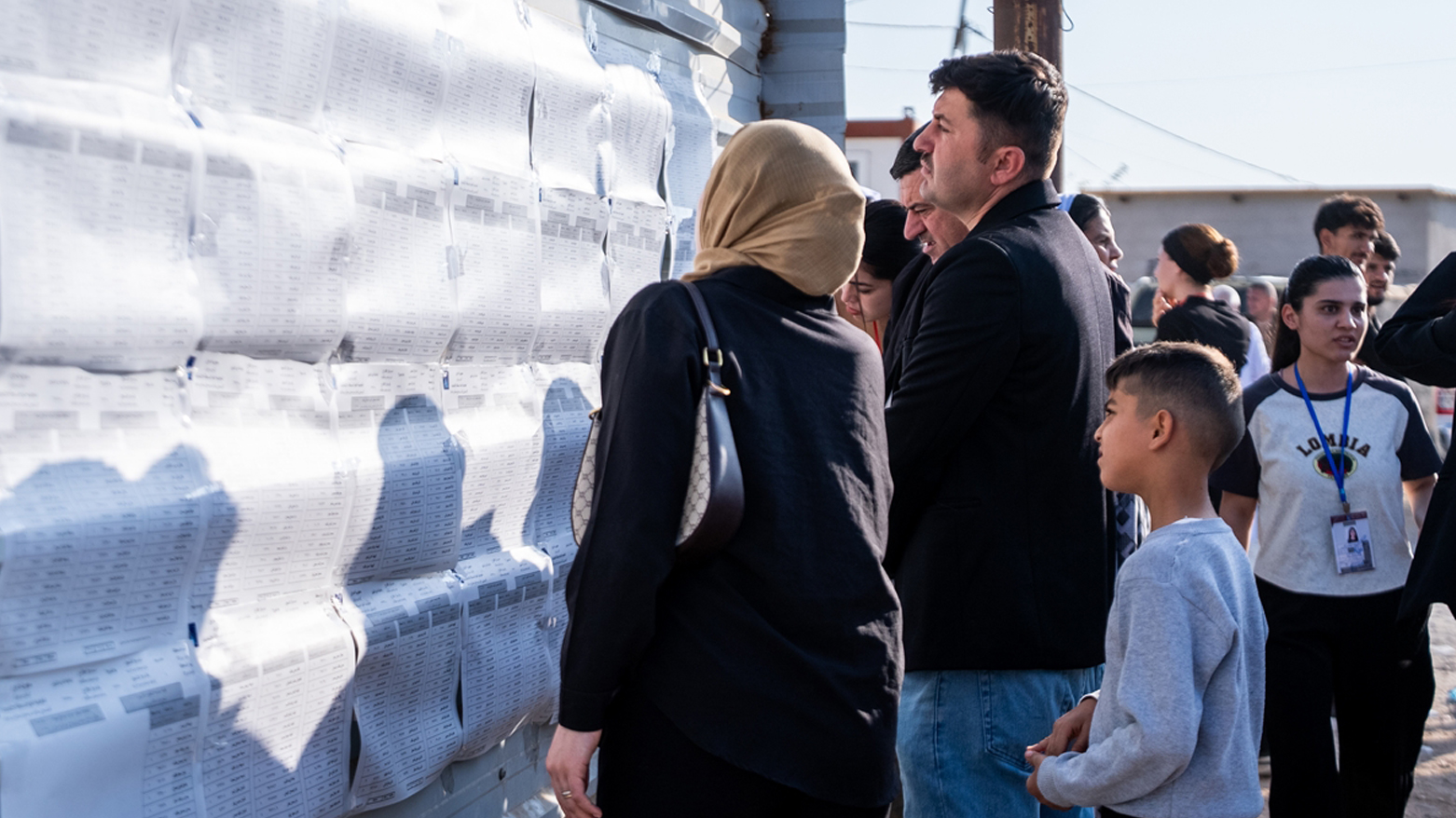 ژمارەیەک ئاوارەی شنگال لە بنکەیەکی دەنگدان