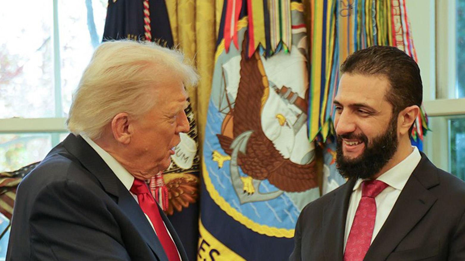 ABD Başkanı ile Suriye Cumhurbaşkanı Beyaz Saray'da görüştü