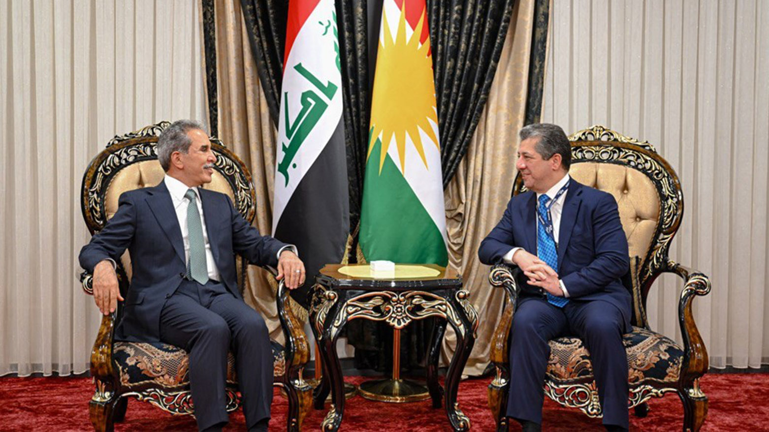 Prime Minister of the Kurdistan Region, Masrour Barzani (R), with the President of the Iraqi Supreme Judicial Council, Faiq Zidan (L), in Duhok, on Nov. 18, 2025. (Photo: KRG)