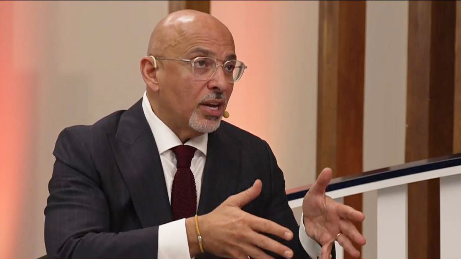 وزير المالية البريطاني السابق نديم الزهاوي