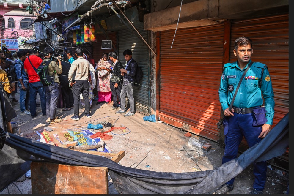 بوومەلەرزەیەک بە گوڕی 5.7 پلەی ڕیختەر ناوەڕاستی بەنگلادیشی هەژاند