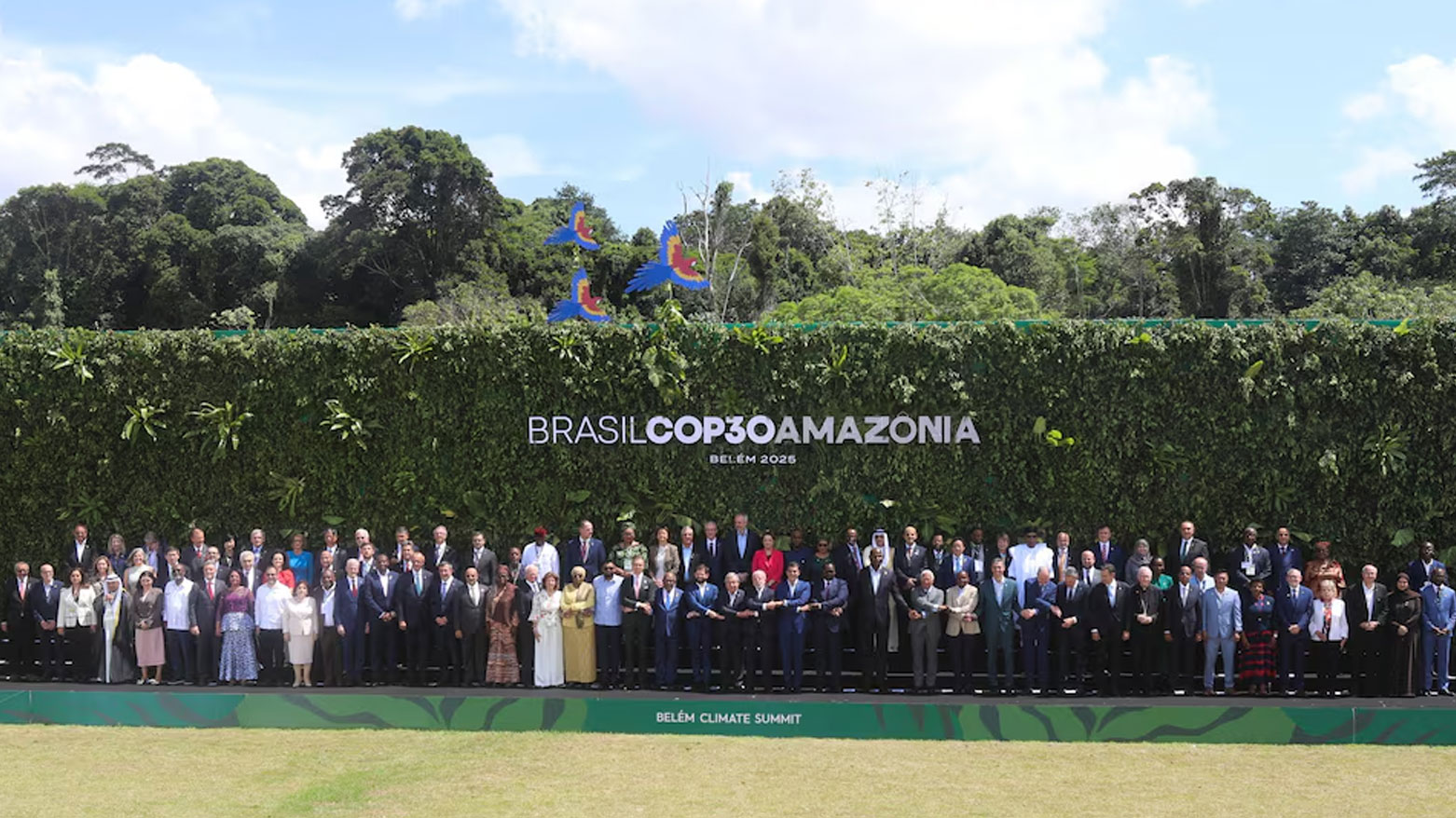 قادة العالم يتعهدون بدفع 11 مليار دولار لمكافحة الإيدز والملاريا والسل