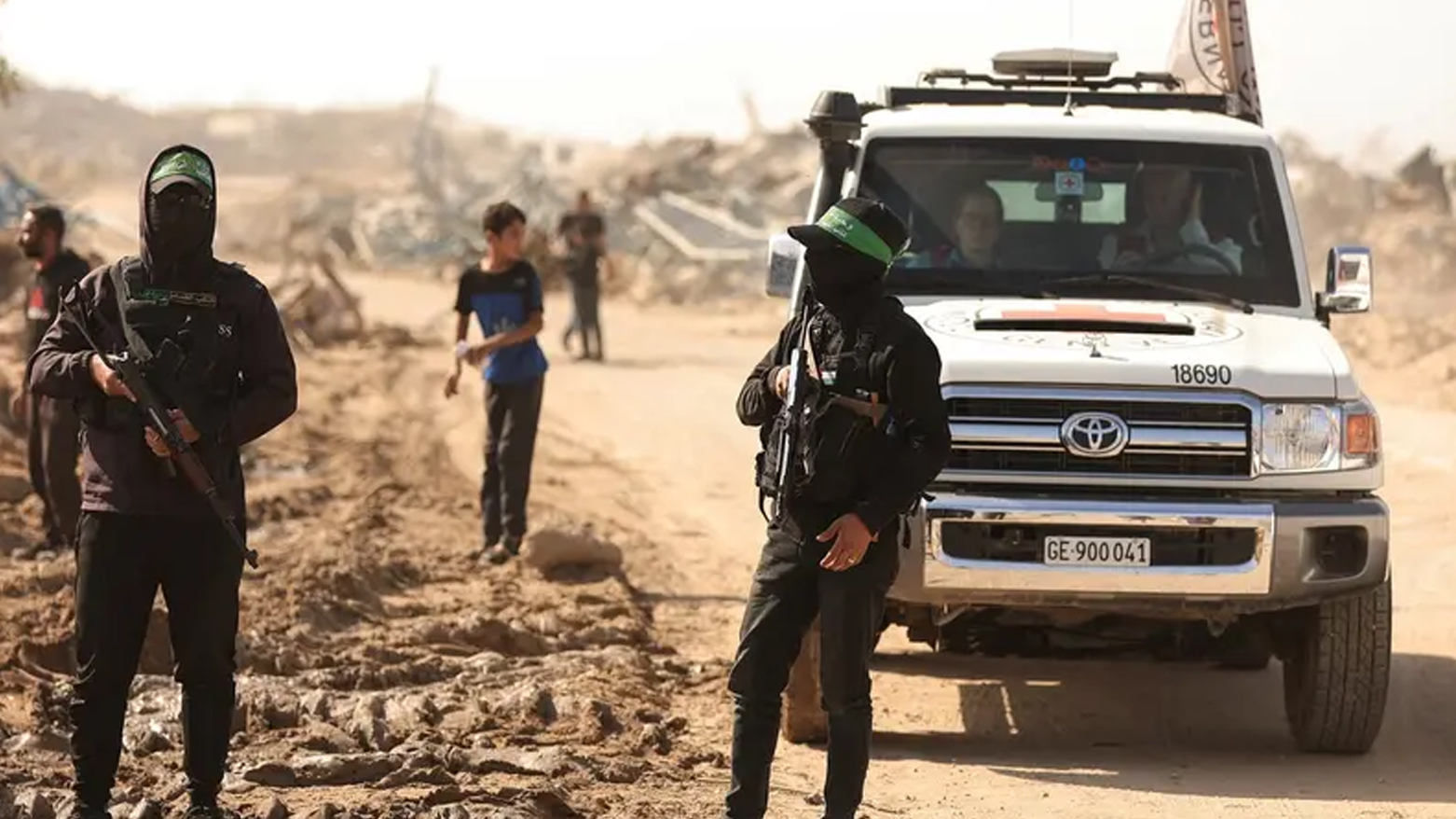 ترەمپ بەڵێنی دا پاڵپشتی لە چەکداماڵینی حەماس بکات