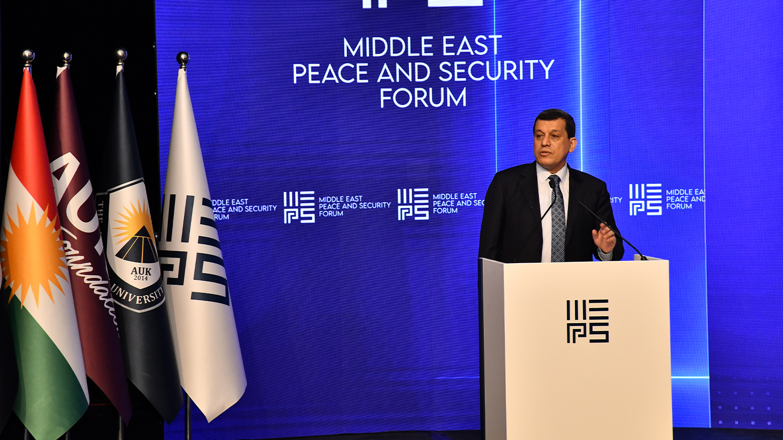 SDF Commander Mazloum Abdi delivering a speech at MEPS 2025 in Duhok. (Photo: Kurdistan24)