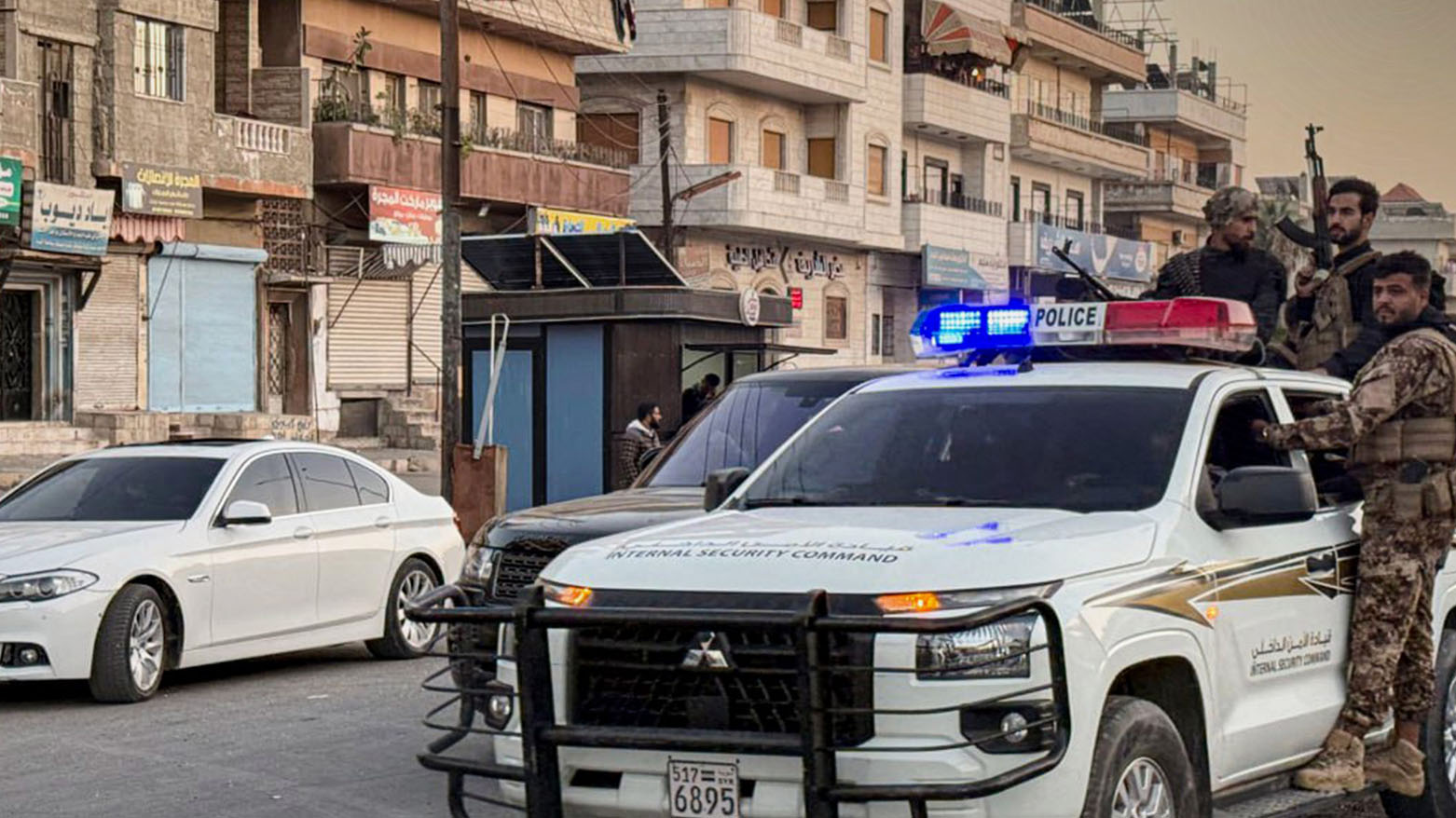 سوريا.. تمديد حظر التجوال في عدد من أحياء مدينة حمص