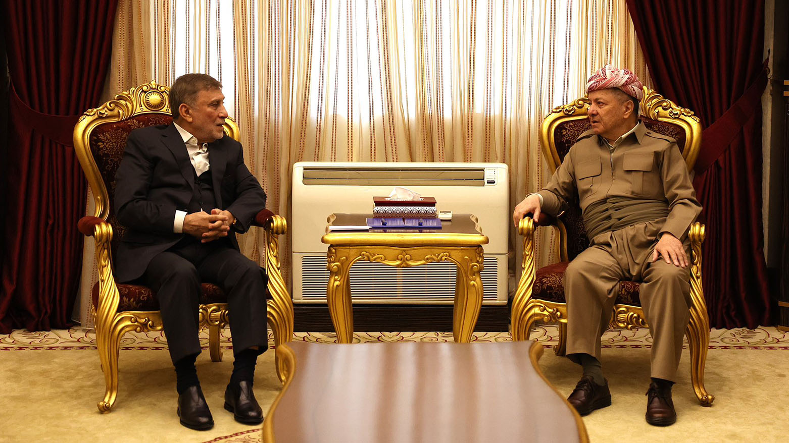 الرئيس بارزاني يستقبل عزت الشابندر