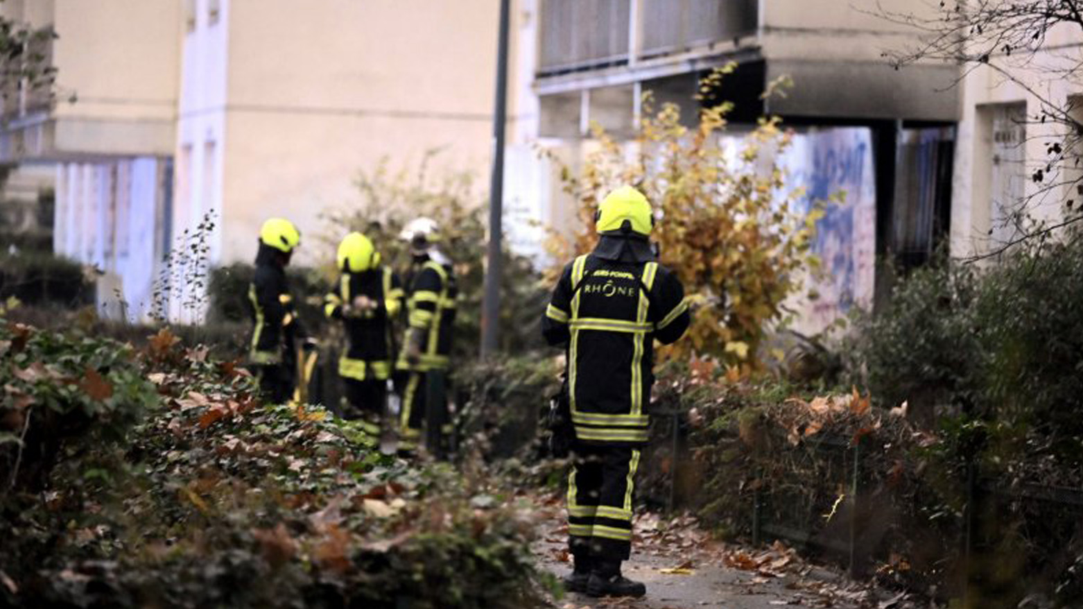 Fransa'da 3 katlı binada yangın: Can kaybı var