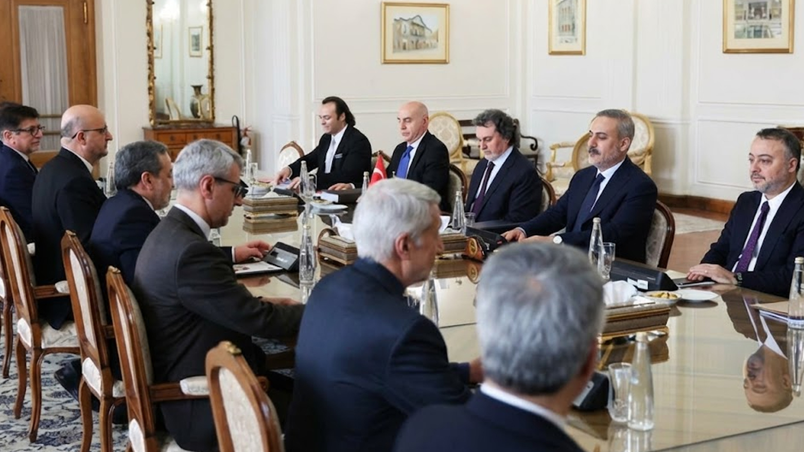 کۆبوونەوەی شاندی تورکیا و ئێران لە تاران