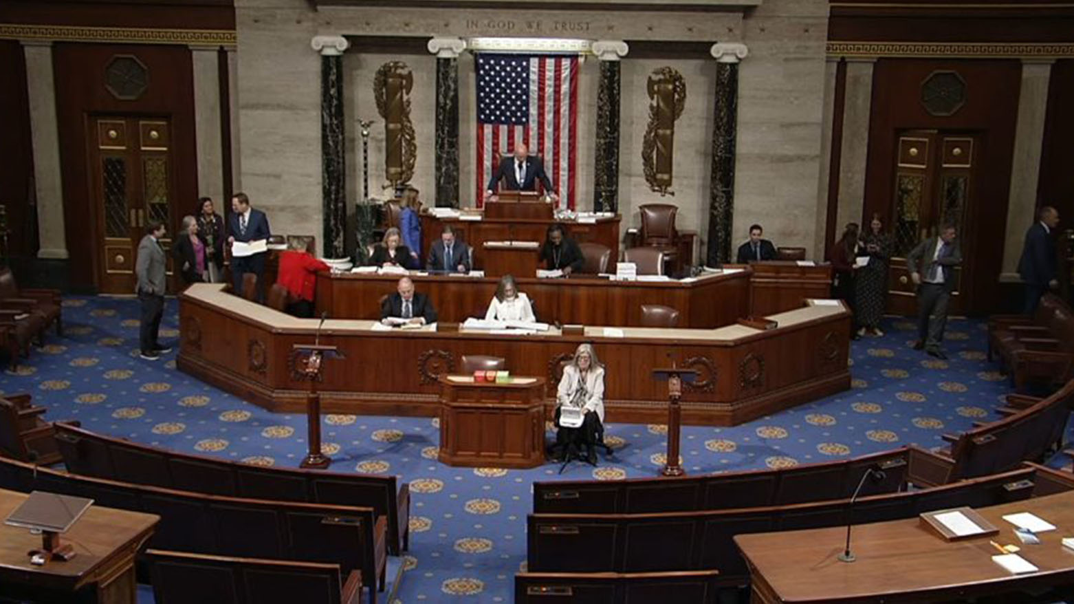 بدون شروط.. النواب الأمريكي يقرّ إلغاء عقوبات “قيصر” المفروضة على سوريا