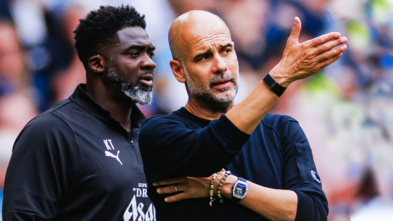 پێپ گواردیۆلا لەگەڵ كۆڵۆ تۆرێی یاریدەدەری لە مان سیتی