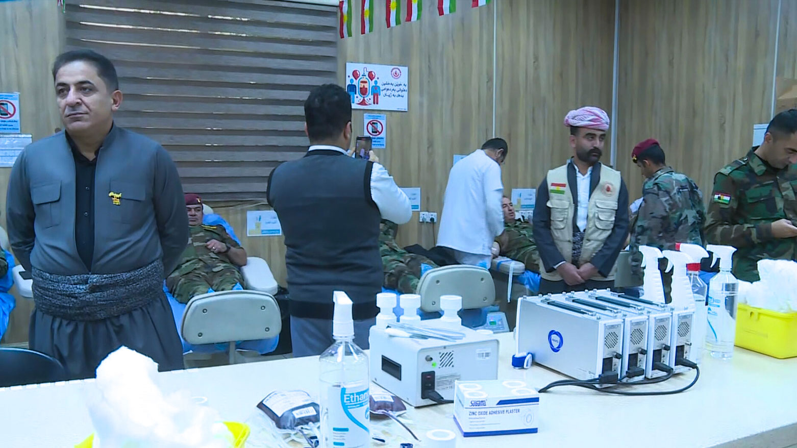 في يوم علم كوردستان.. قوات البيشمركة تتبرّع بالدم لمرضى الثلاسيميا 