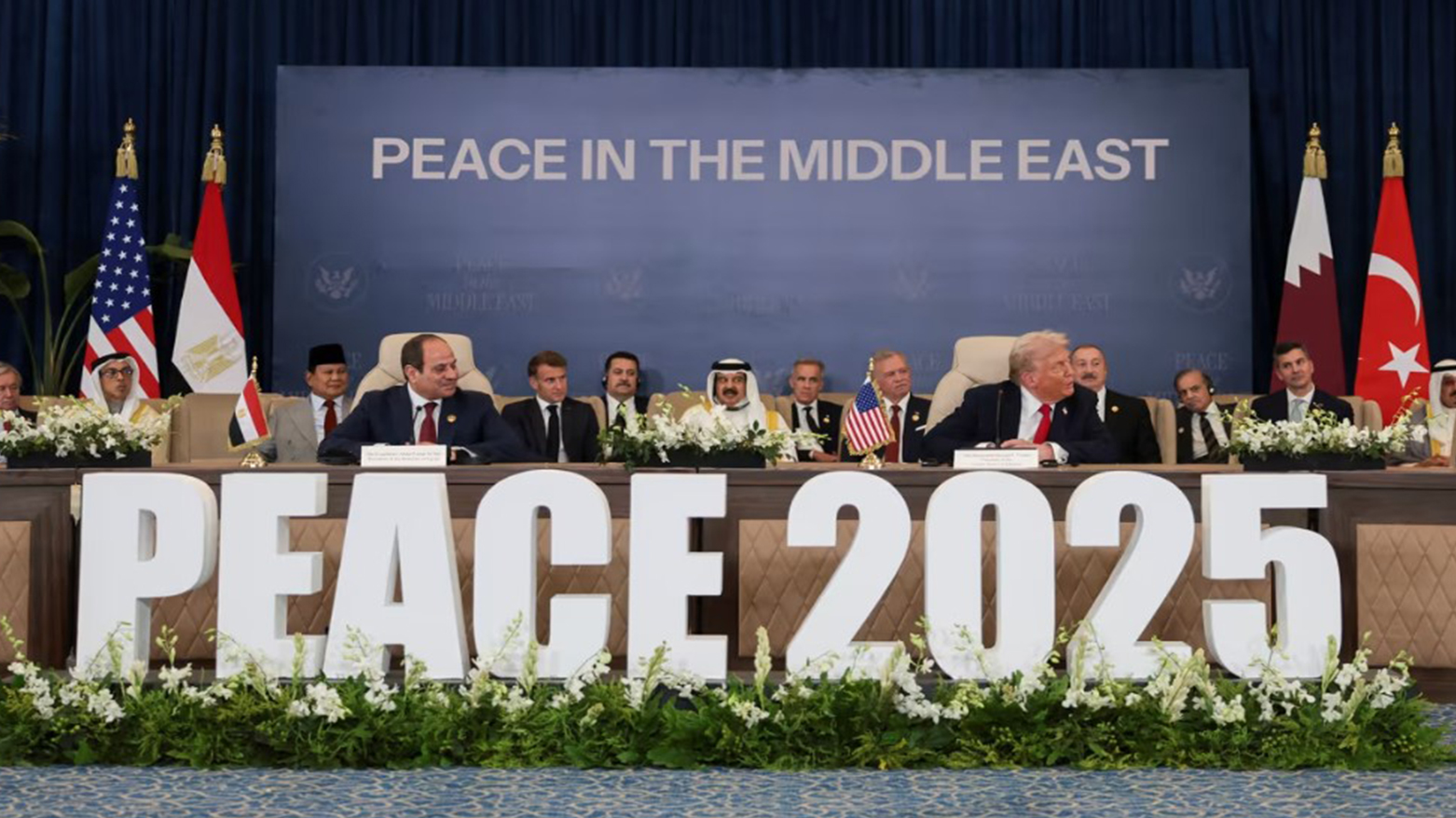 U.S. President Donald Trump, R, Egyptian President Abdel Fattah el-Sisi, signing Gaza peace plan, in Sharm el-Sheikh, Egypt, Oct. 13, 2025. (AFP)