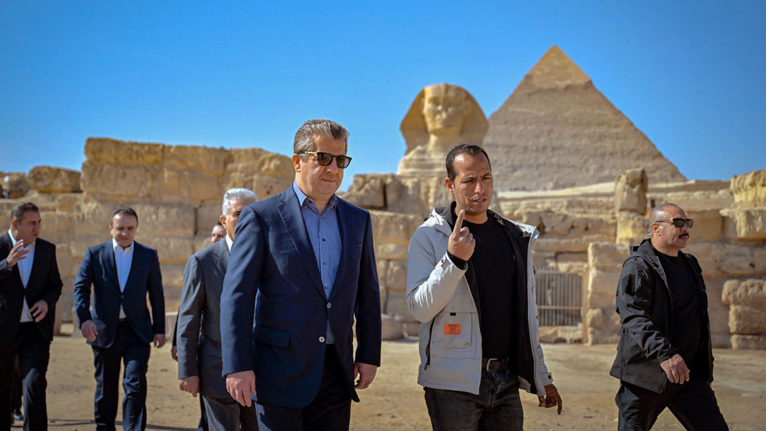 من الجد إلى الحفيد.. البارزاني في مصر