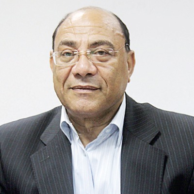 نبيل عمر