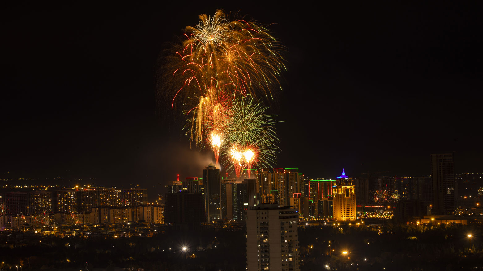 دیمەنێکی ئاهەنگەکانی سەری ساڵ لە هەولێر