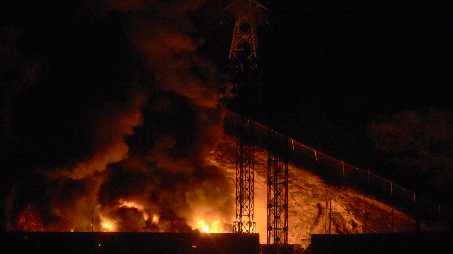 Picture of fire at Fuerte Tiuna, Venezuela's largest military complex, after a series of explosions in Caracas on Jan. 3, 2026. (AFP)