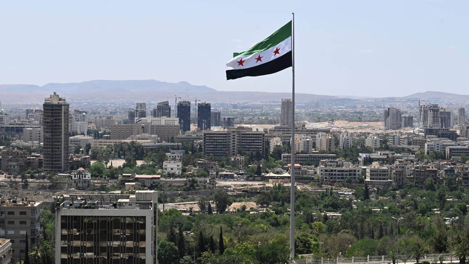 Mûşekek li nêzîkî Firokexaneya Leşkerî ya Mezzeyê ya Şamê ket