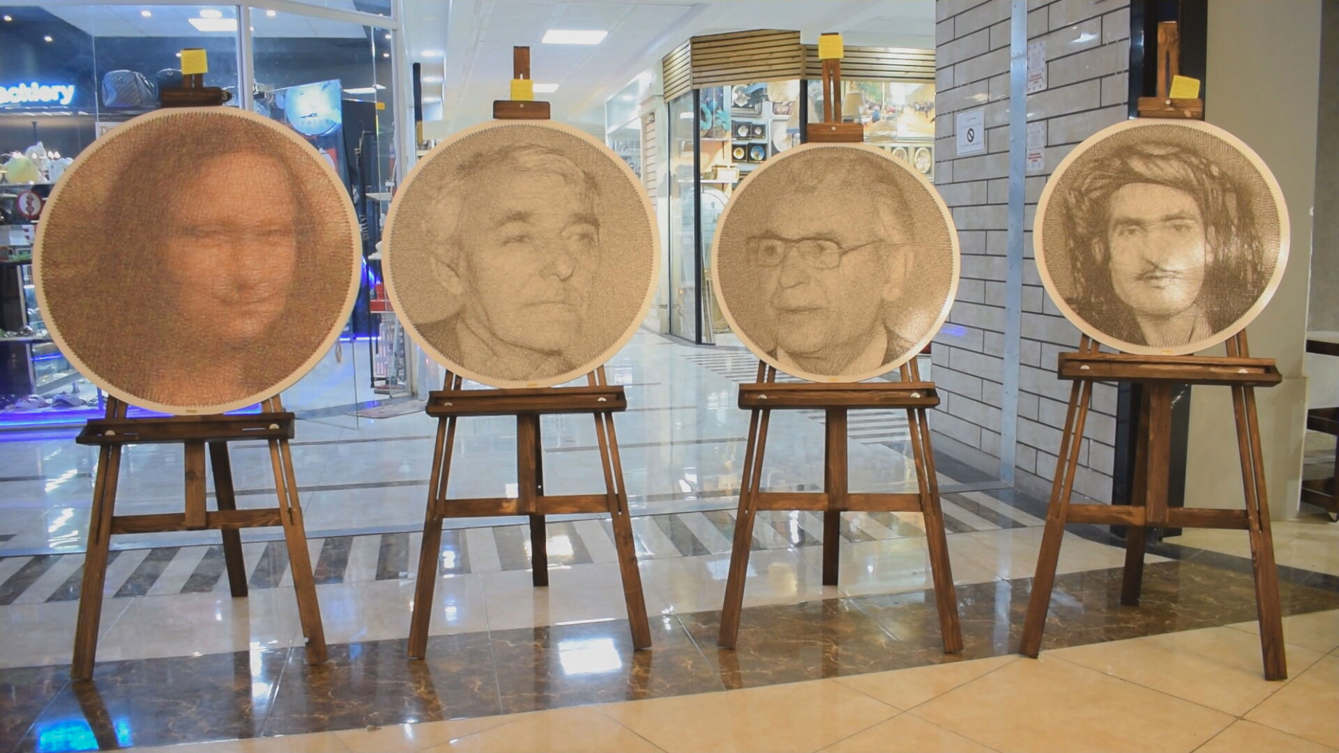 بۆ یەکەمجار لە مەهاباد پێشانگایەکی هونەری پەت و بزمار کرایەوە