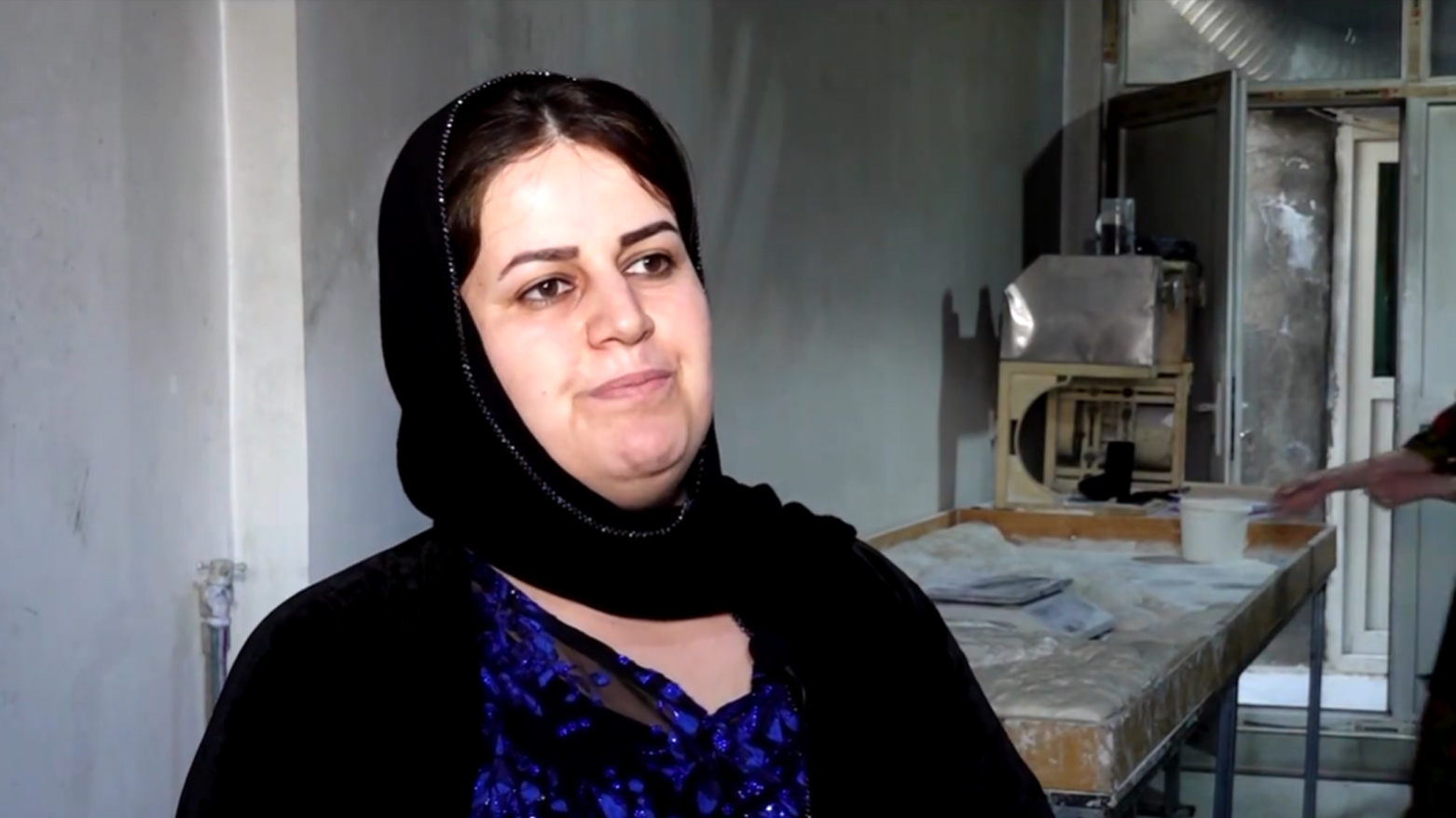 لە مێرگەسۆر ئافرەتێک نانەواخانەیەکی داناوە