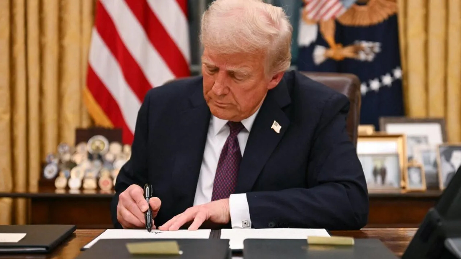 ترەمپ فەرمانی کشانەوەی ئەمەریکا لە 66 ڕێکخراوی نێودەوڵەتی واژۆ دەکات