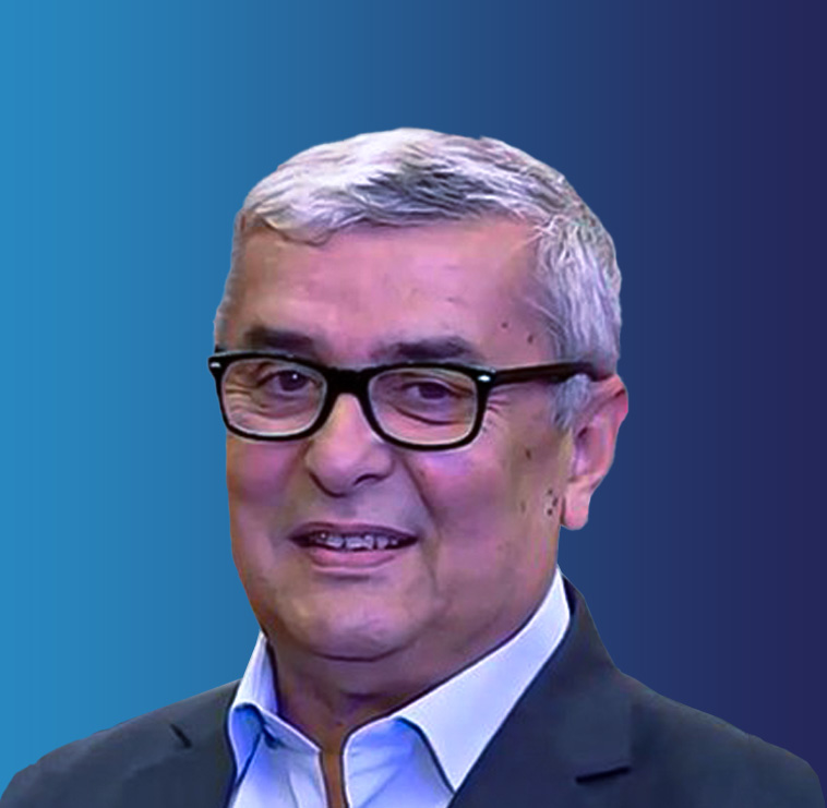 ئازاد  جندیانی