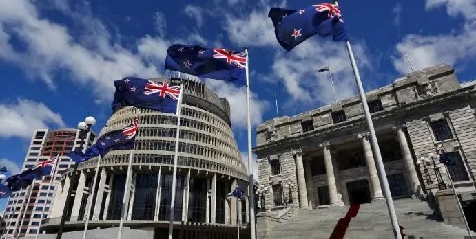 باڵیۆزخانەی نیوزلەندا لە تاران