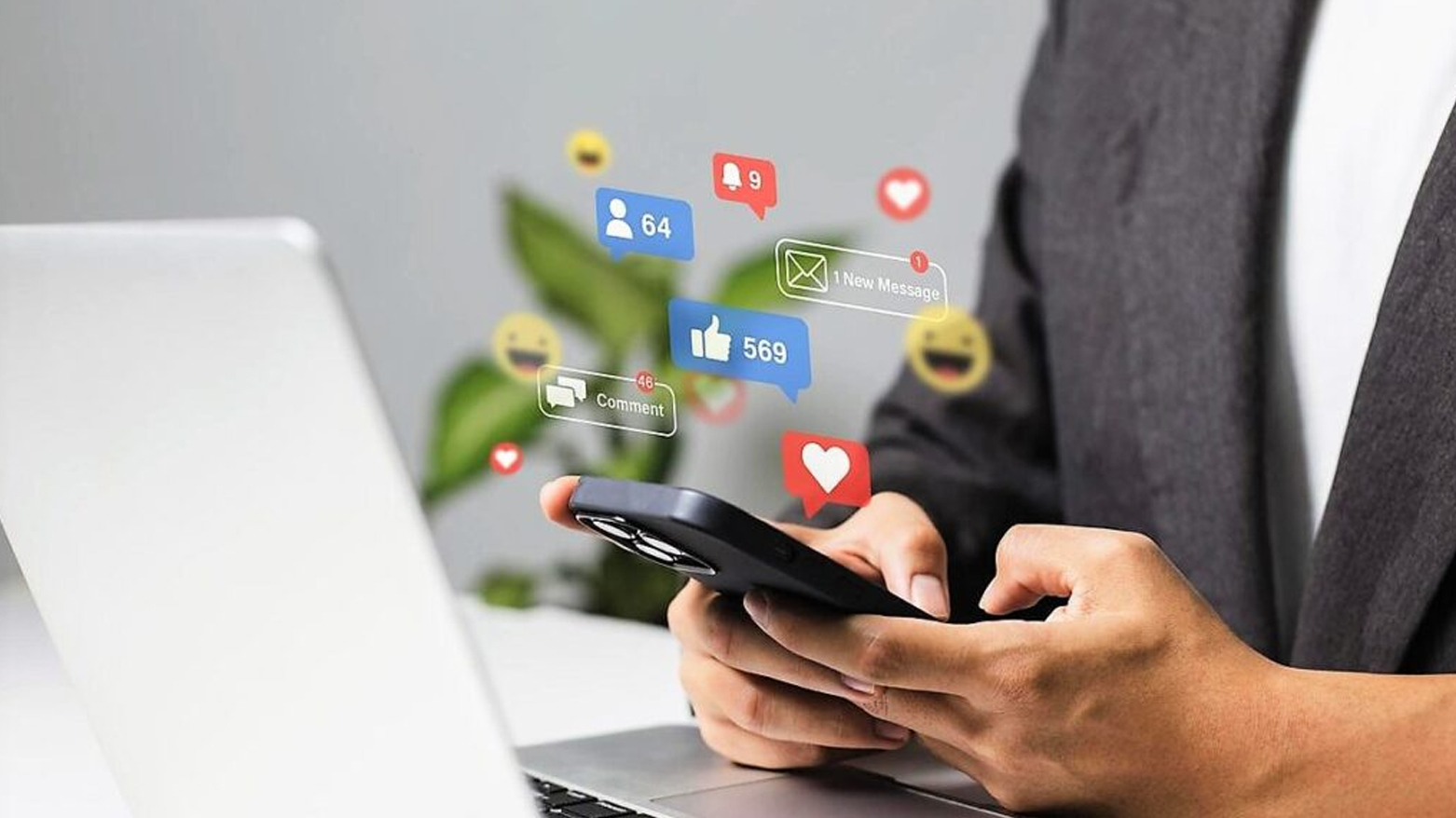 وەهمی درەوشانەوە؛ لە کۆمەڵگەی بەهادار بۆ کۆمەڵگەی نمایش