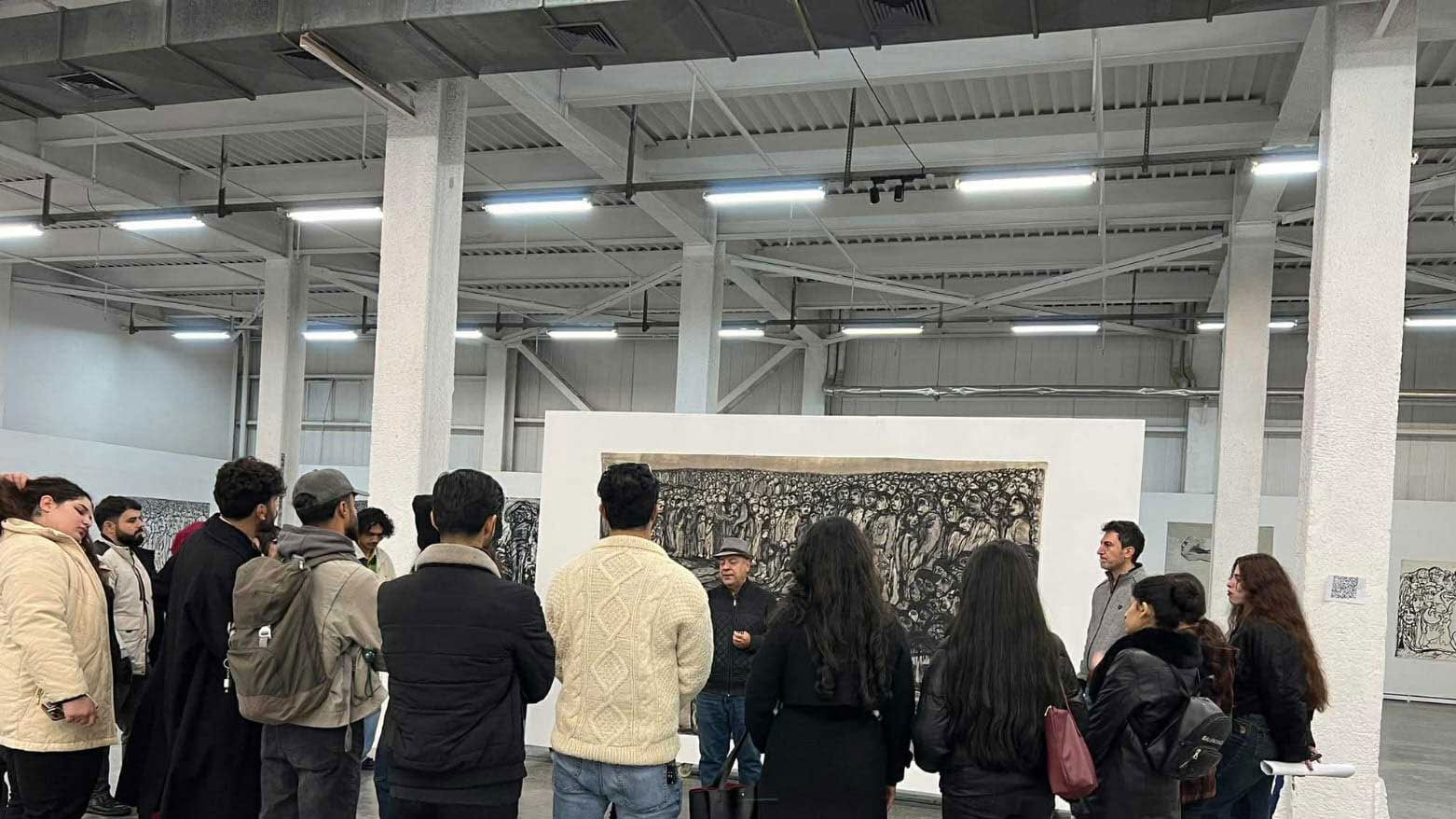 فنانٌ تشكيلي يوثّق مأساة "الأنفال" في معرض فني