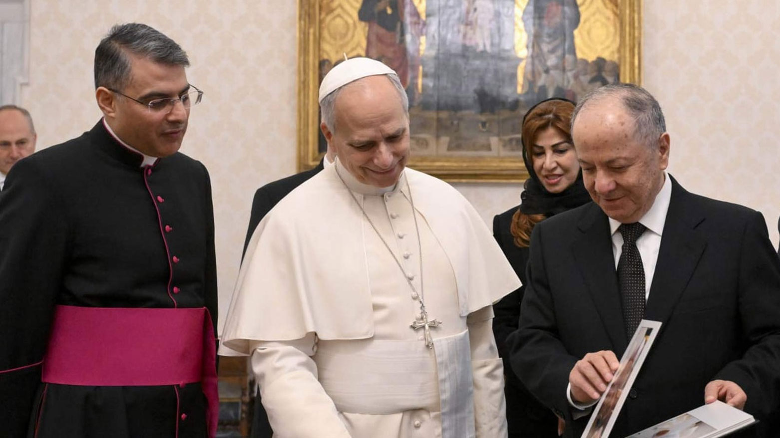 من الفاتيكان إلى دافوس: الرئيس مسعود بارزاني ورئيس الوزراء مسرور بارزاني يعيدان طرح القضية الكوردية على الساحة الدولية