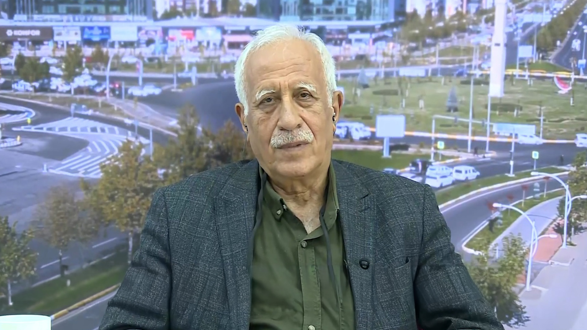 Sînan Çîftyûrek: Ji bo serkeftina pêvajoya aştiyê pêdivî bi gavên yasayî û berdana girtiyan heye