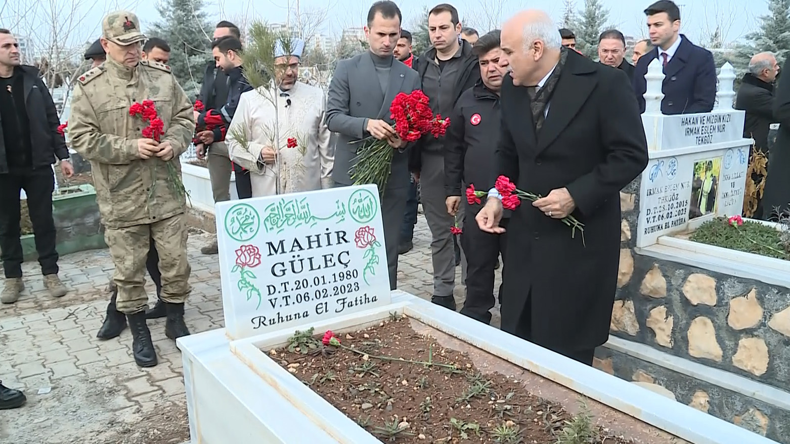 Diyarbakır’da 6 Şubat depreminde hayatını kaybedenler anıldı