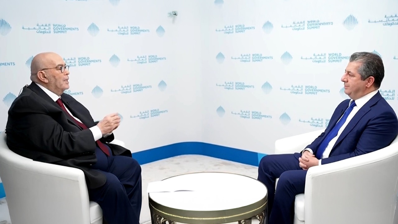 Kürdistan Bölgesi Başbakanı Mesrur Barzani ve Sky News Arabiya sunucusu