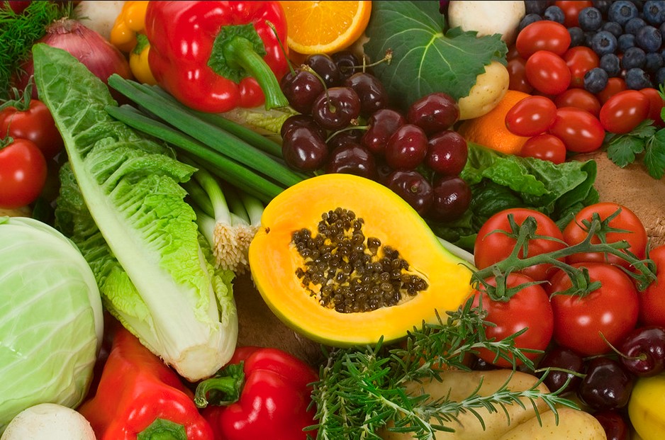 لە کاتی وازهێنان لە خواردنی سەوزە و میوە؛ چی بەسەر جەستەدا دێت؟