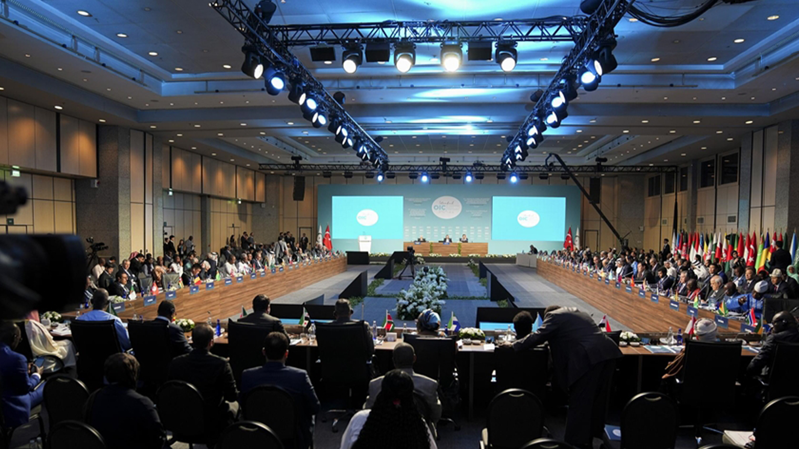 لەسەر داواکاری فەلەستین رێکخراوی هاریکاری ئیسلامی بە پەلە کۆدەبێتەوە