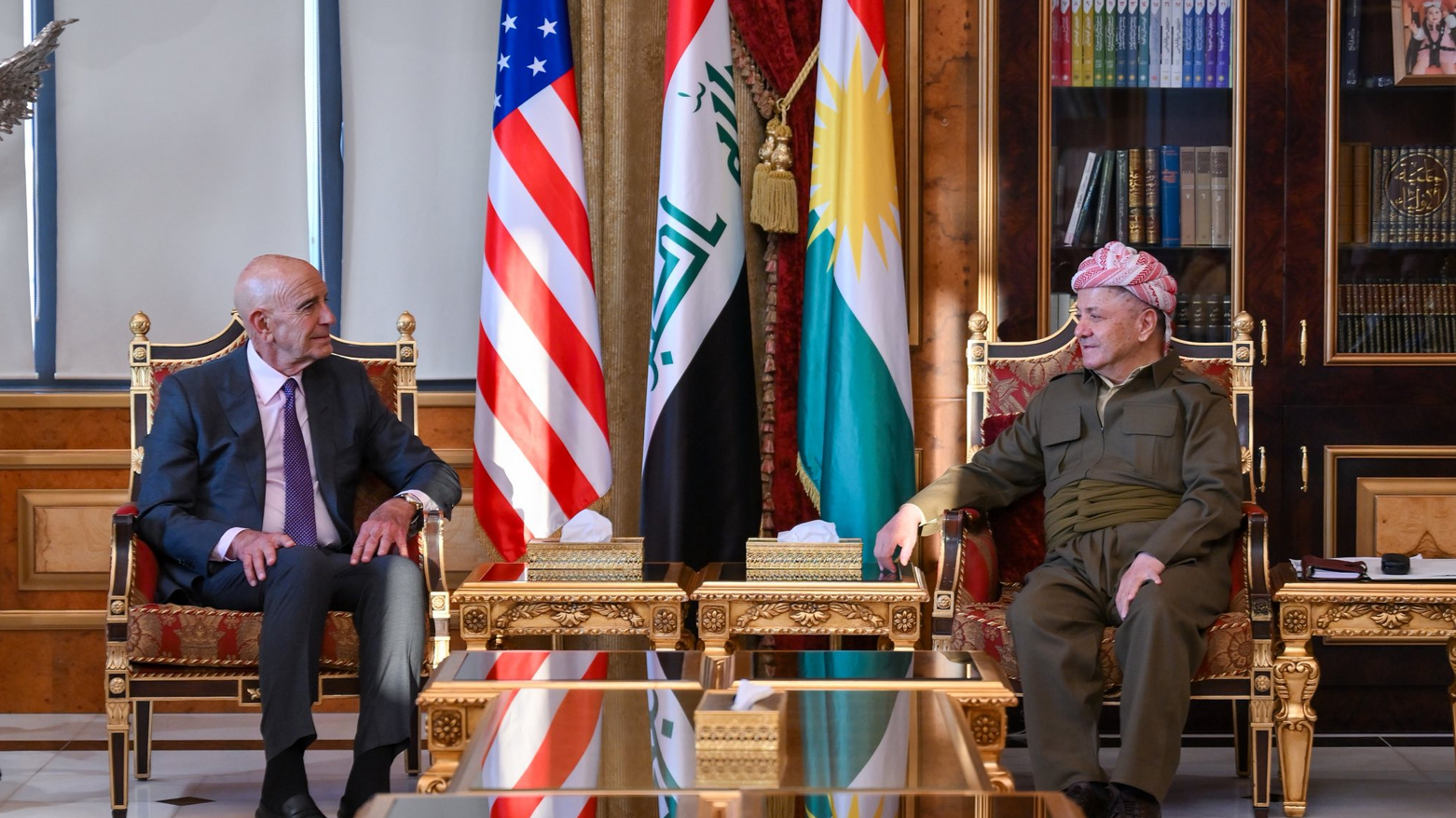 (وێنە؛ سەرۆک بارزانی و تۆم بەڕاک، نێردەی سەرۆکی ئەمریکا بۆ کاروباری سووریا)