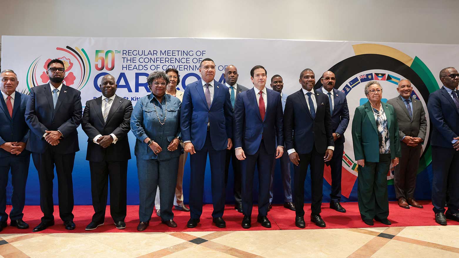 الولايات المتحدة تخفف الحظر النفطي عن كوبا وتطلب منها "تغييرا جذريا"