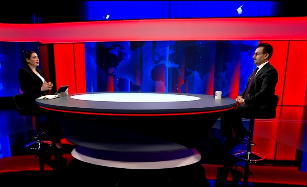 د. هيمن ميراني يكشف تفاصيل تمديد خصم الـ 20% للمرور، مصير السيارات غير المسجلة، ودراجات "الدليفري"