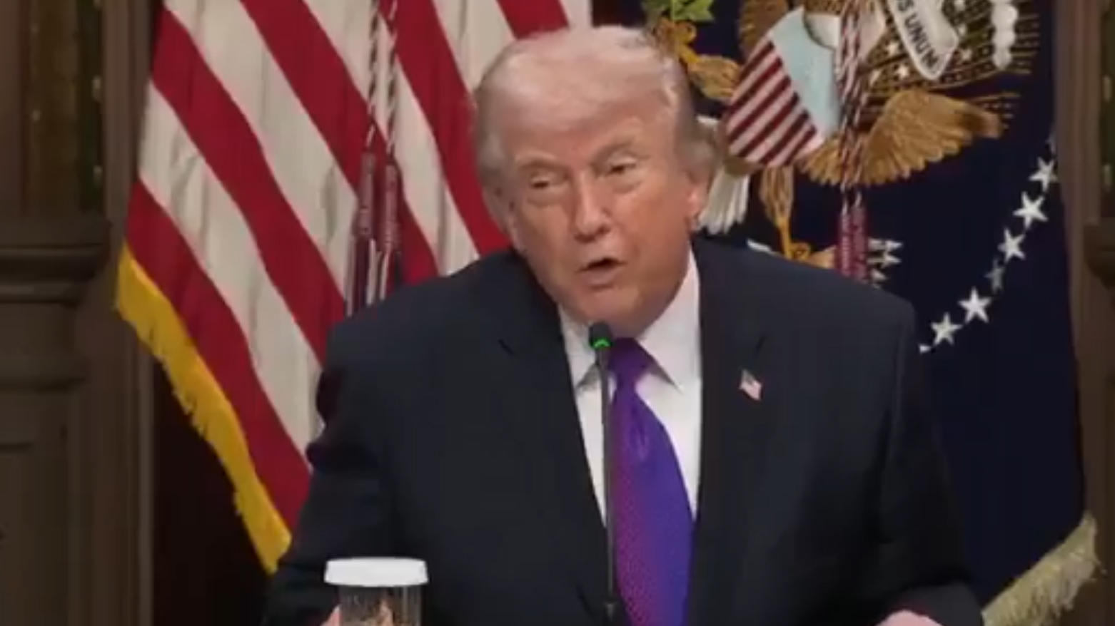 ترەمپ: سەرکردایەتی ئێران بەرەو نەمان دەچێت