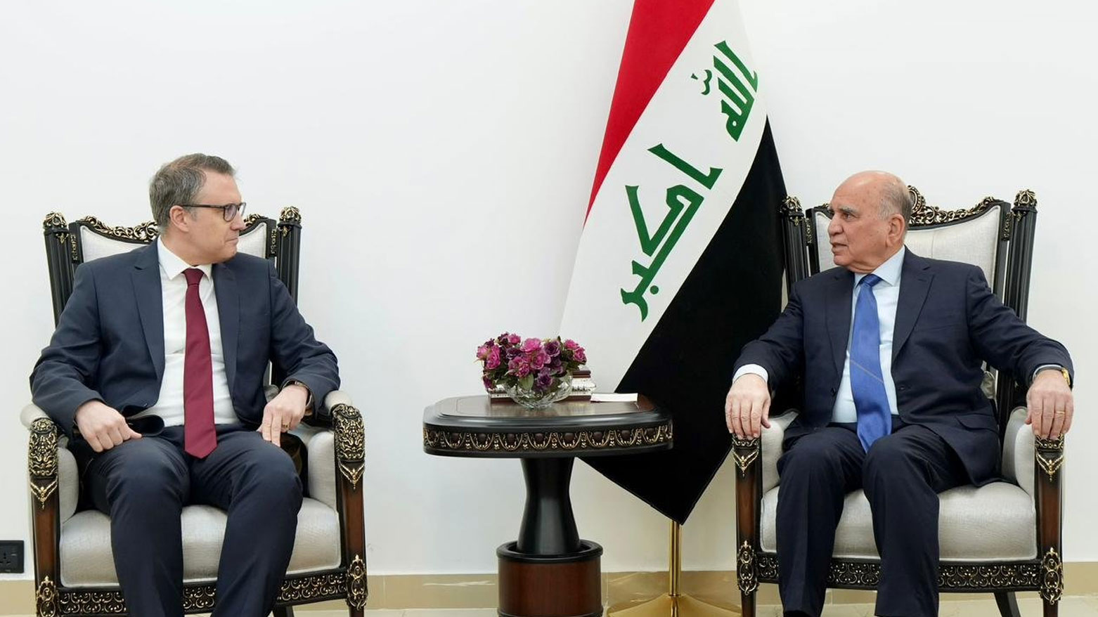 تركيا تمنح العراقيين العالقين في المنافذ الحدودية تأشيرات "ترانزيت"