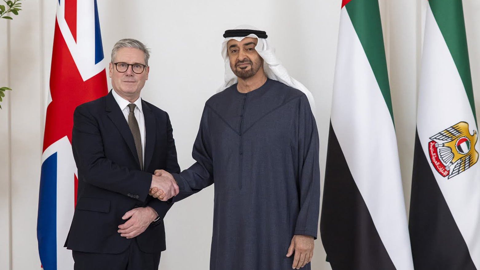 محەممەد بن زاید و ستارمەر  پەرەسەندنەکانی ناوچەکە و گرژییەکان تاووتوێ دەکەن