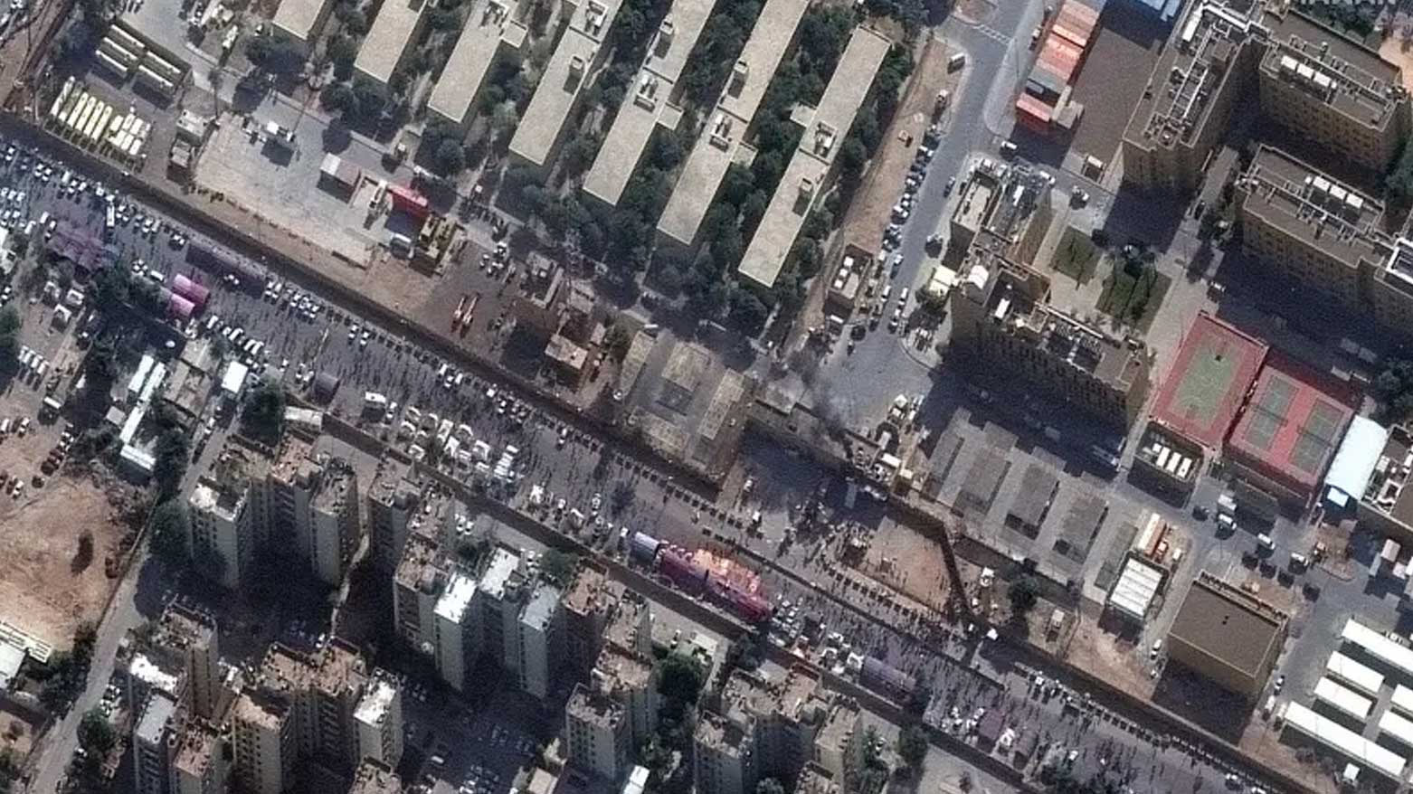 السفارة الأمريكية في بغداد تحث رعاياها على مغادرة العراق فوراً إثر تصاعد الهجمات