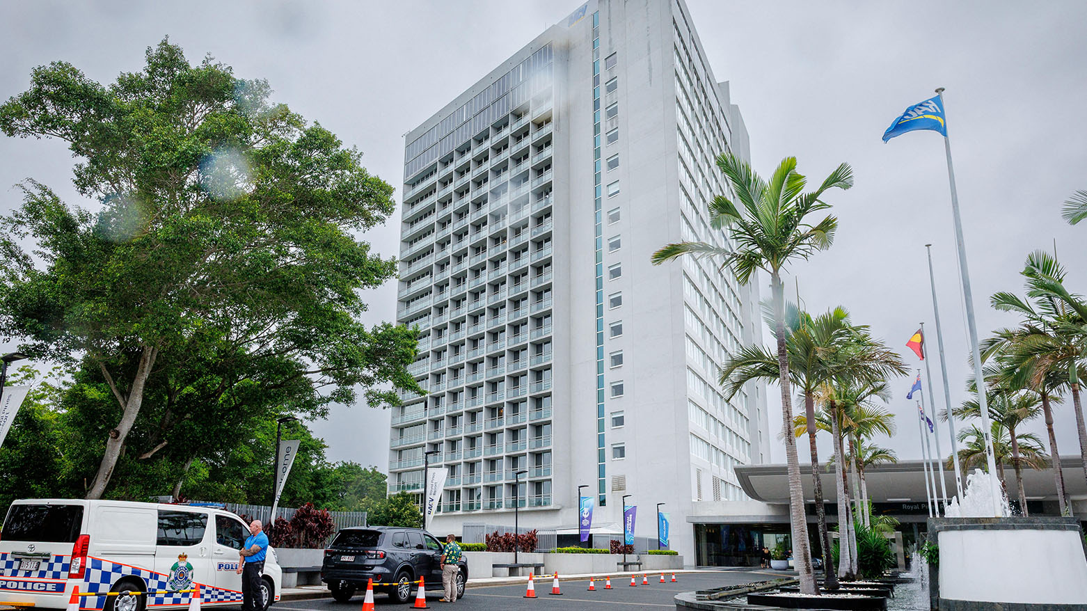 هجمات جديدة بصواريخ وطائرات مسيرة على دول خليجية