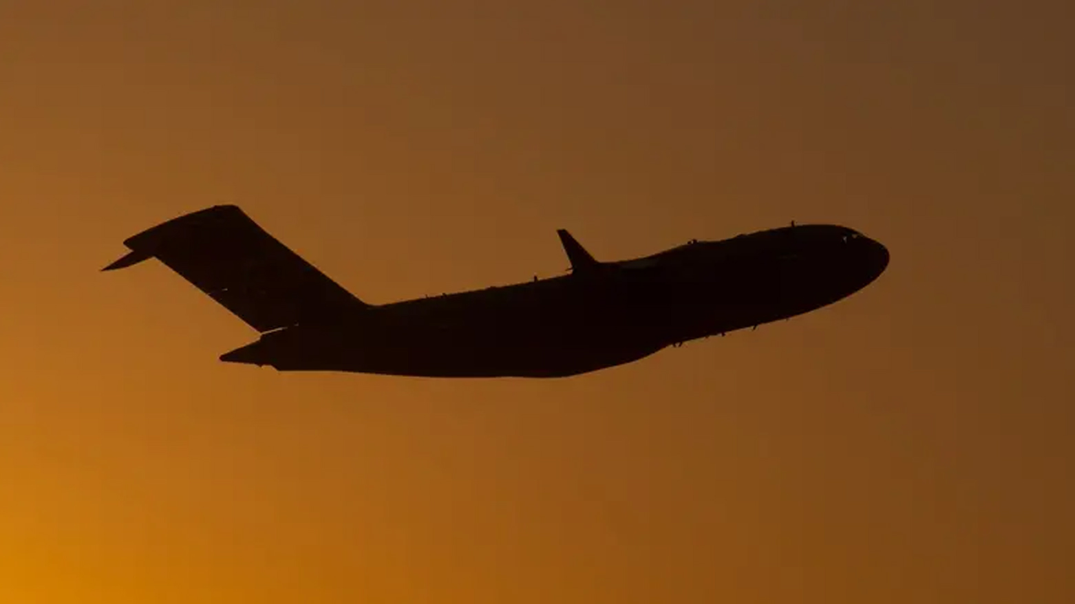 ئەمریکا هێرشە سەربازییەکانی لە گەرووی هورمز چڕتر دەکاتەوە