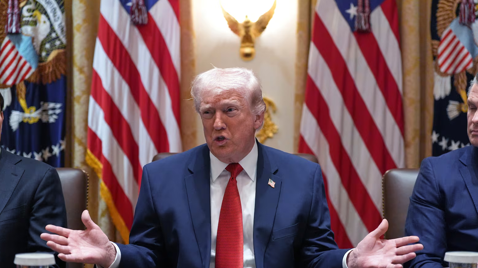 ترەمپ وادەی نوێ بۆ کردنەوەی گەرووی هورمز دیاری دەکات