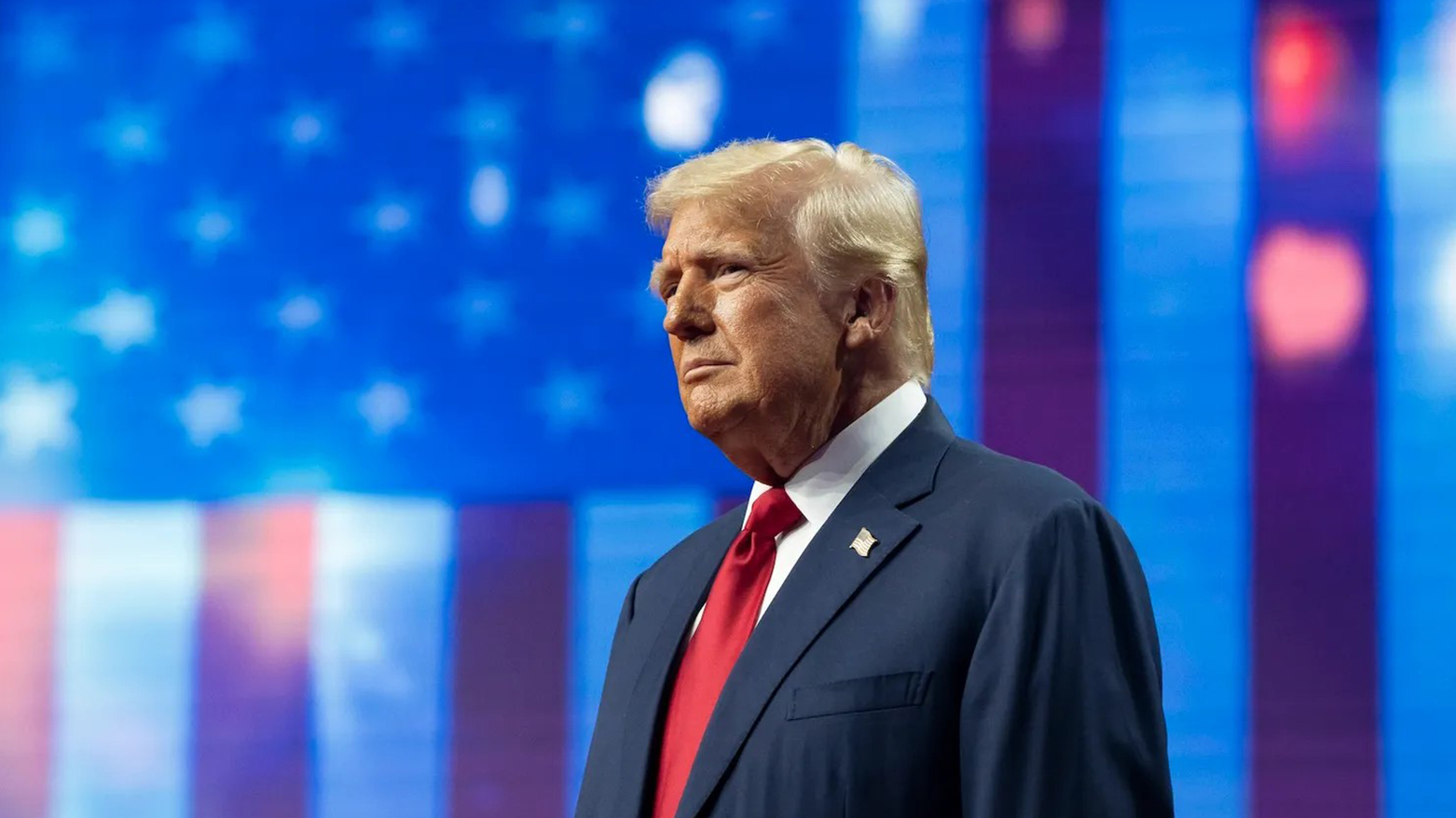 ترەمپ: لەگەڵ ئێران لە دانوستانداین