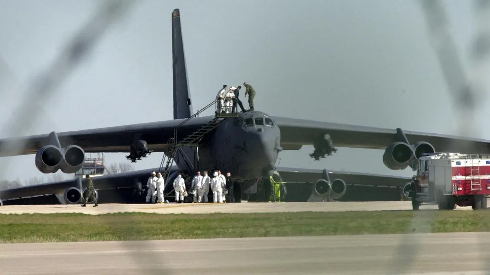 ئەمریکا ژمارەی فڕۆکەی B-52 لە بەریتانیا زیاد دەکات