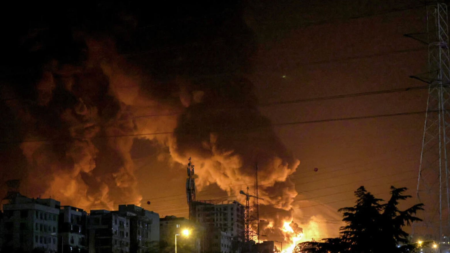 میدیاکانی ئێران: زنجیرەیەک هێرشی ئاسمانی کرایە سەر تاران و تەورێز