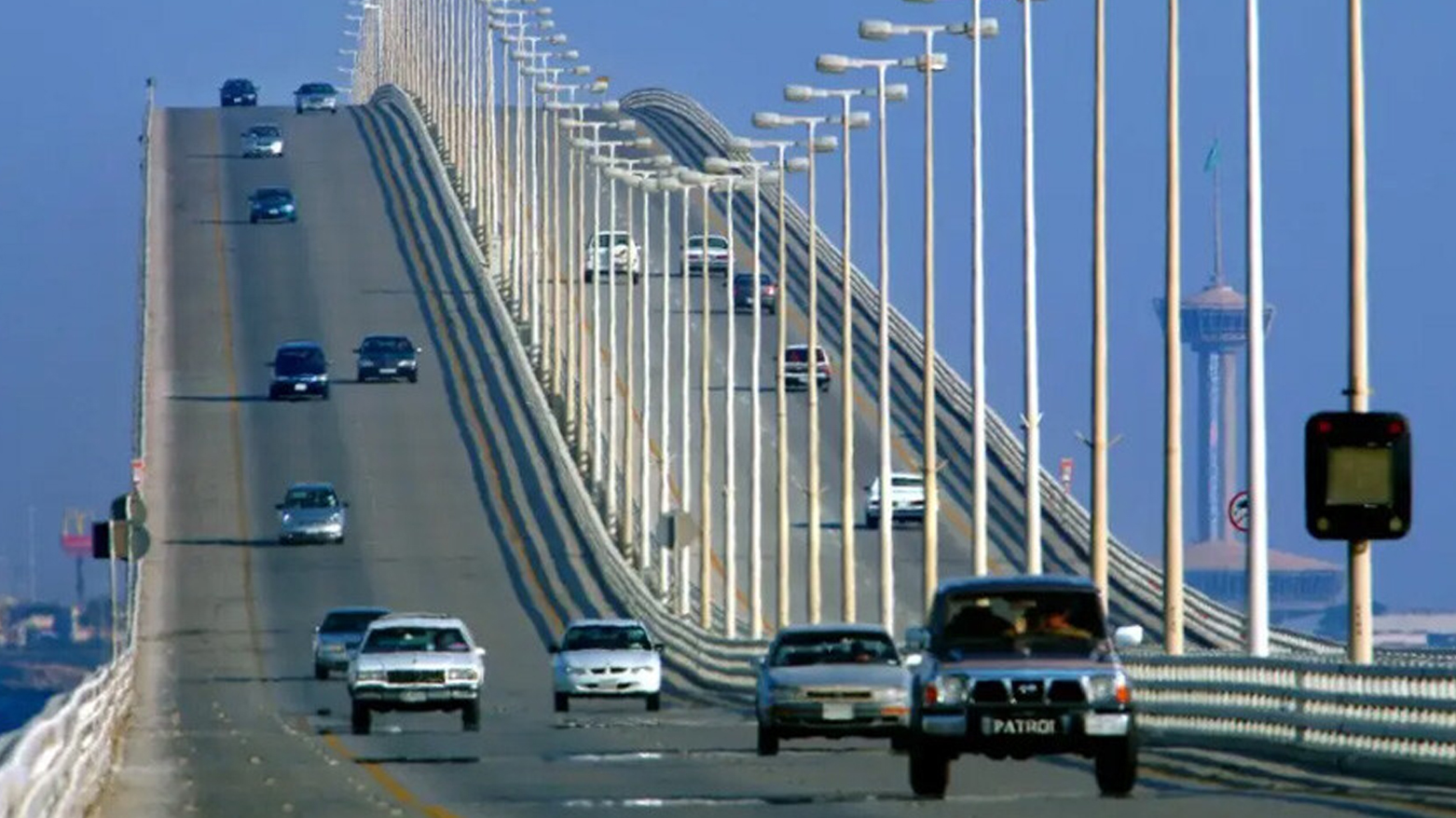 دوای داخرانی، هاتوچۆ رێگای نێوان سعوودیە و بەحرەین ئاسایی کرایەوە